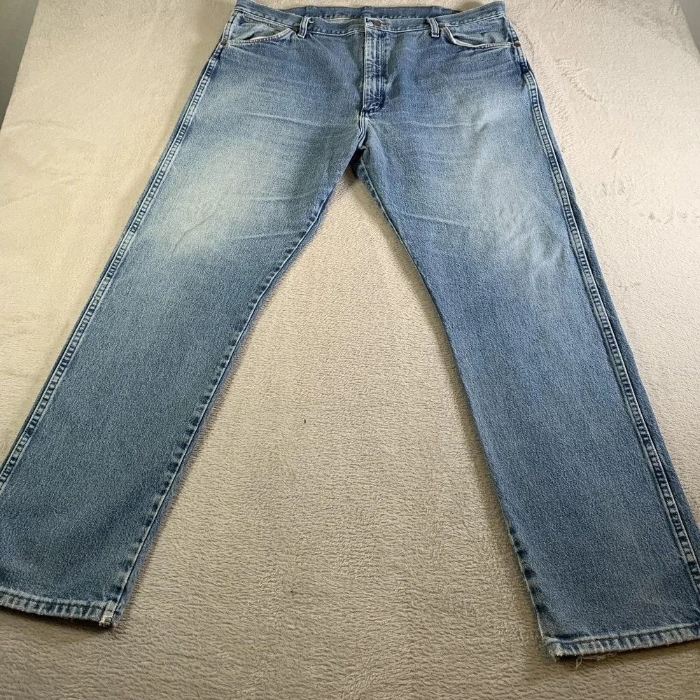 Vintage Wrangler 13MWZGK Cowboy Cut‎ Jeans Mens 40x32 Light Wash Blue Straight